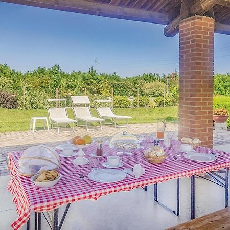 Awesome Home In Ariano Nel Polesine With Kitchen San Basilio Exteriör bild