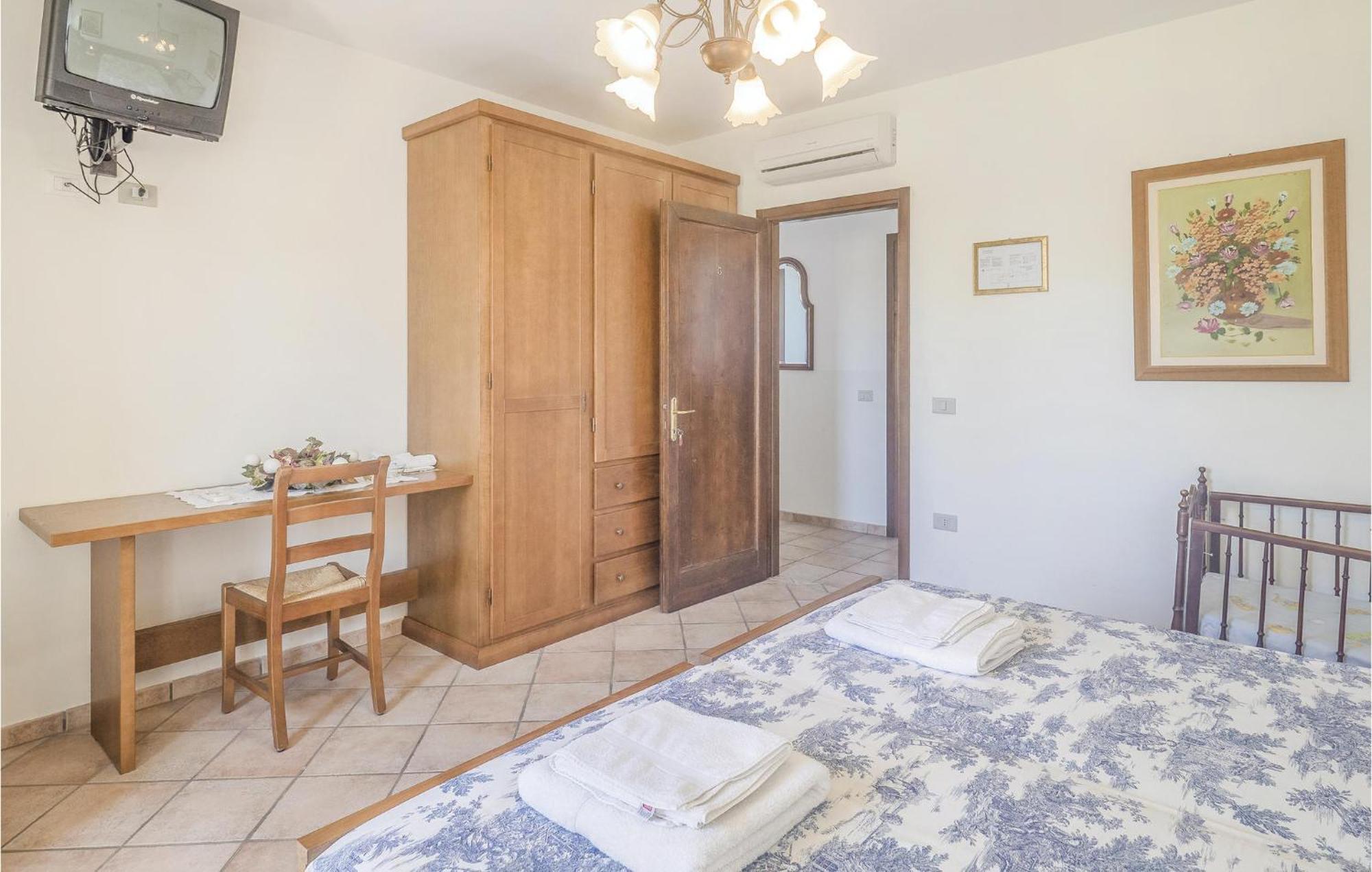 Awesome Home In Ariano Nel Polesine With Kitchen San Basilio Exteriör bild