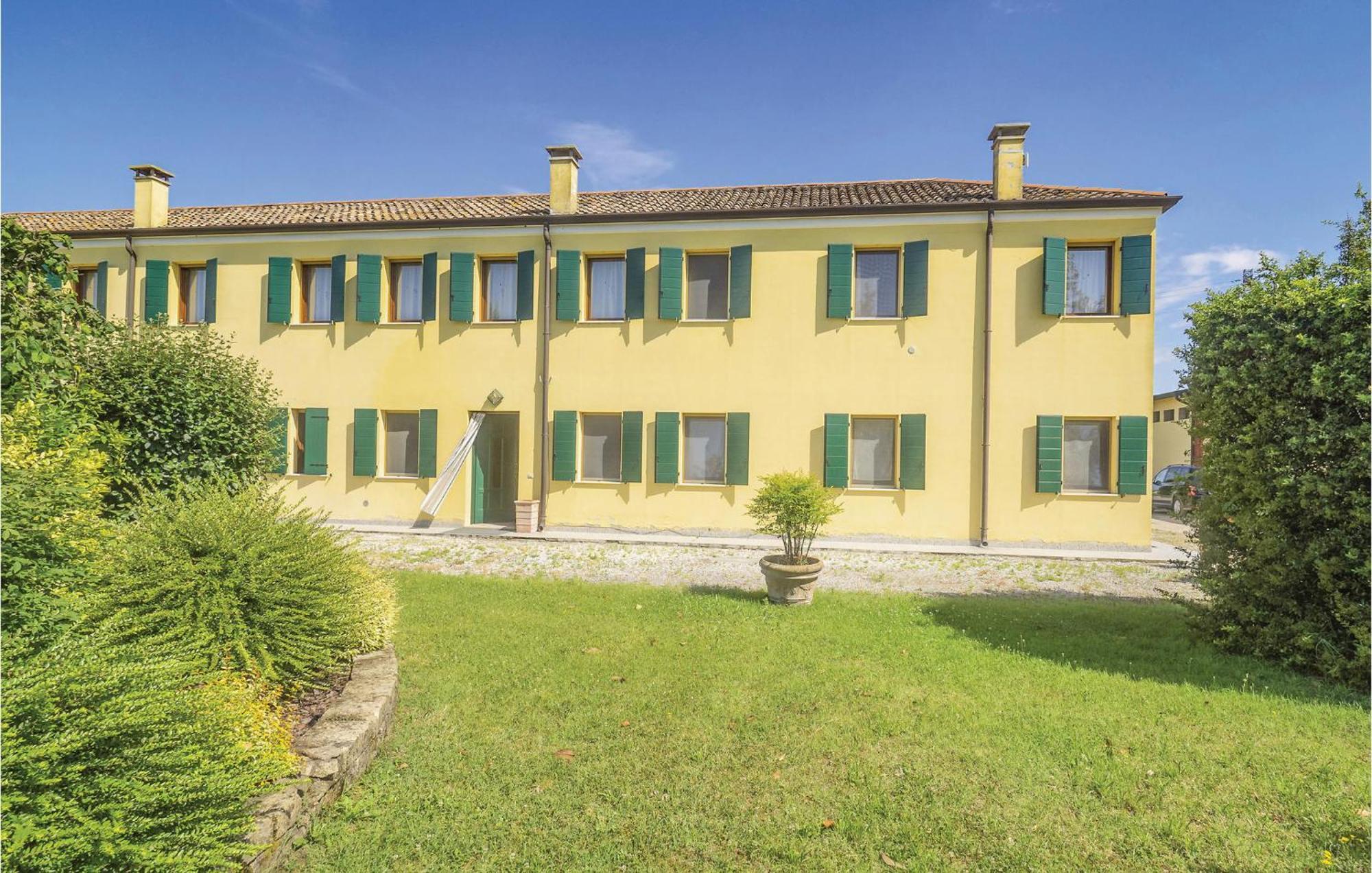 Awesome Home In Ariano Nel Polesine With Kitchen San Basilio Exteriör bild